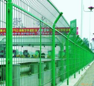 供应南京公路护栏网/临时护栏网/公园护栏网_冶金矿产_世界工厂网中国产品信息库
